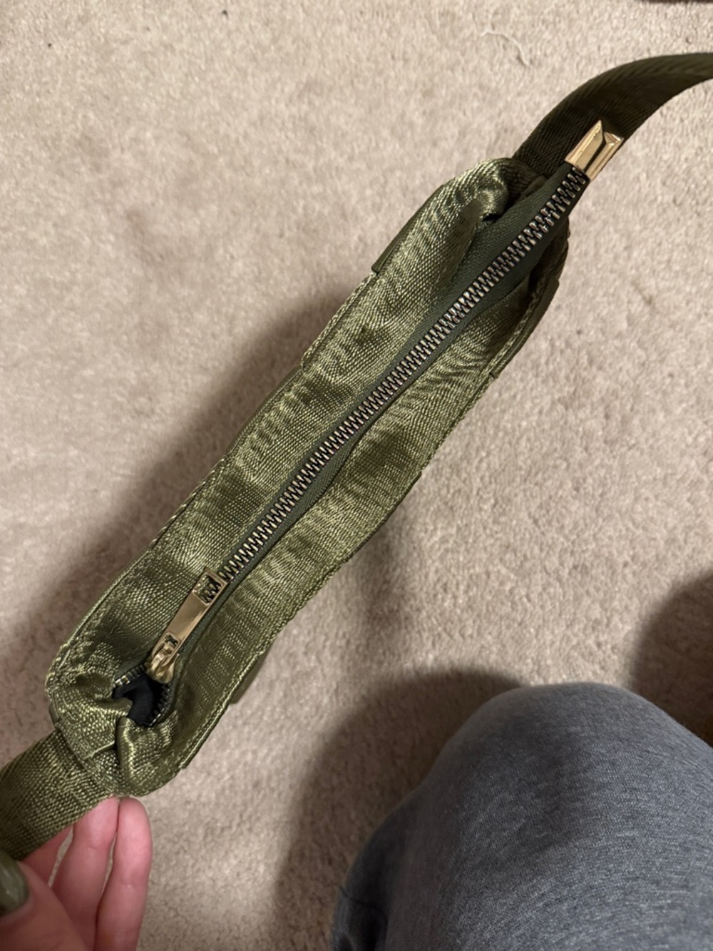 ASOS Olive Green Woven Mini Bag - Picture 2 of 3